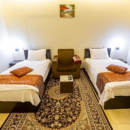 Al Eairy Furnished Apartments- Jeddah 1 Eksteriør billede