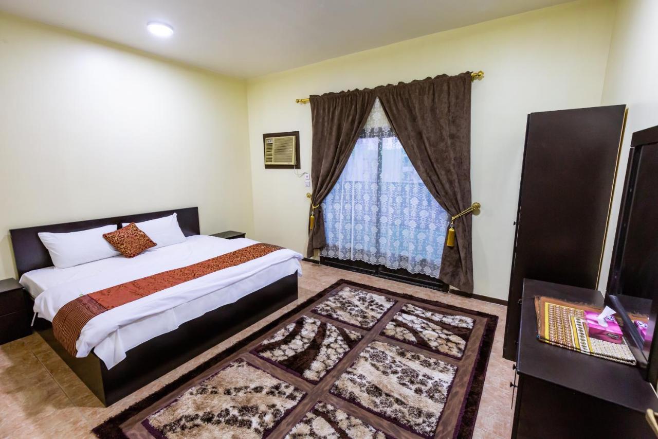 Al Eairy Furnished Apartments- Jeddah 1 Eksteriør billede